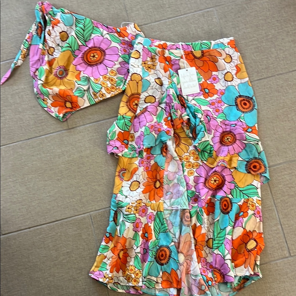 NWT Show Me Your Mumu set